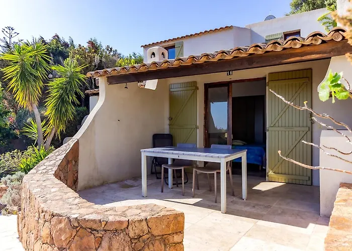 U Paviddonu * Порто-Веккіо