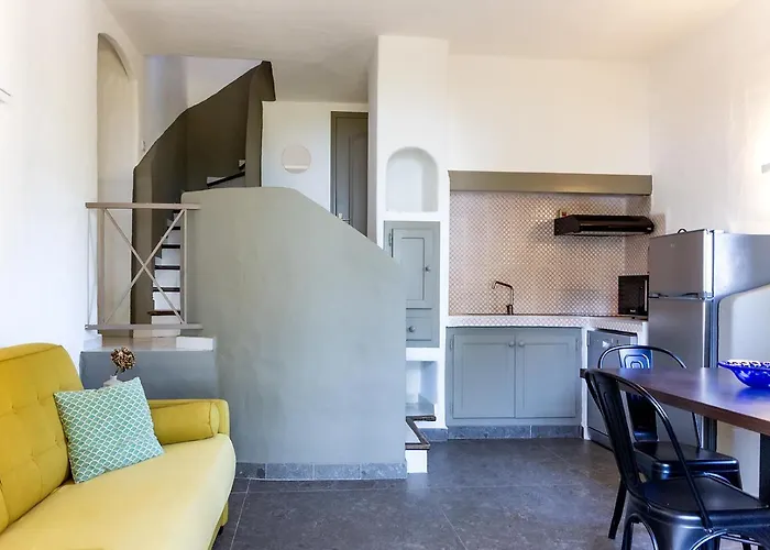 U Paviddonu Порто-Веккіо