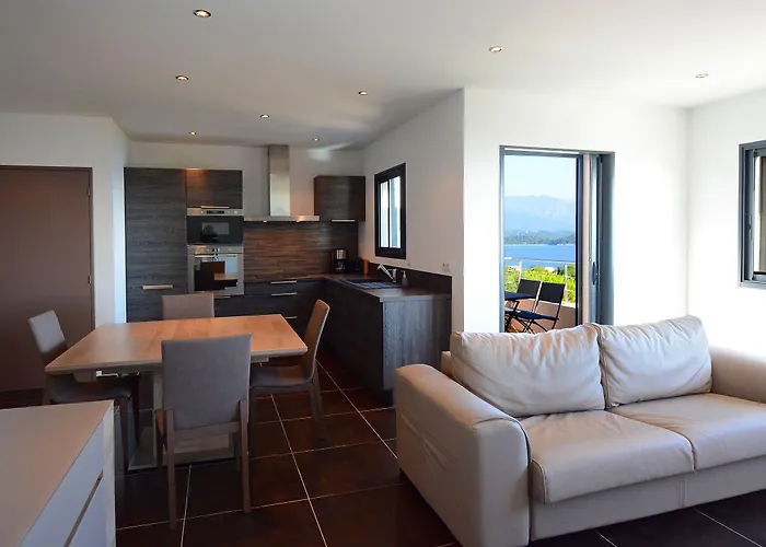 U Paviddonu Вілла