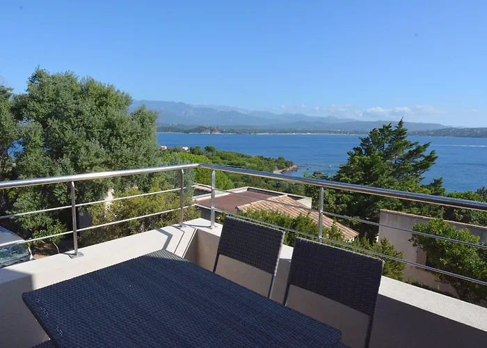 U Paviddonu Вілла *