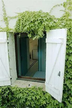 U Paviddonu Порто-Веккіо